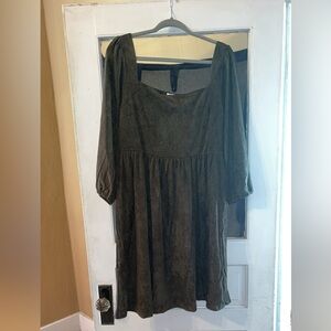 Dark Green Long Sleeve Dress